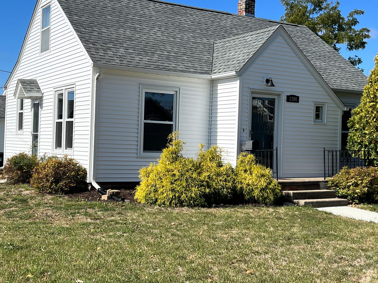 1300 10th St, Marion, IA 52302 Zillow