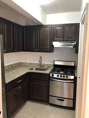 Rented by Silverstreet RE LLC | media 17