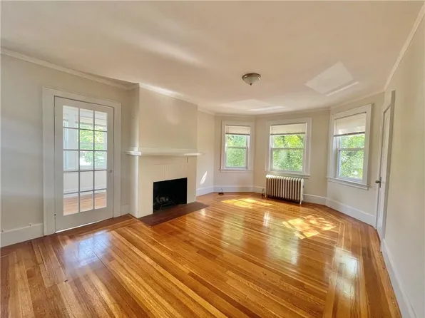 460 Morris Ave #2, Providence, RI 02906