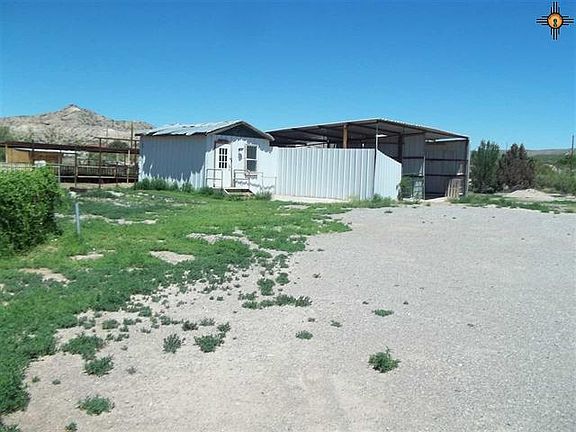 5th image of 404 Las Palomas Road