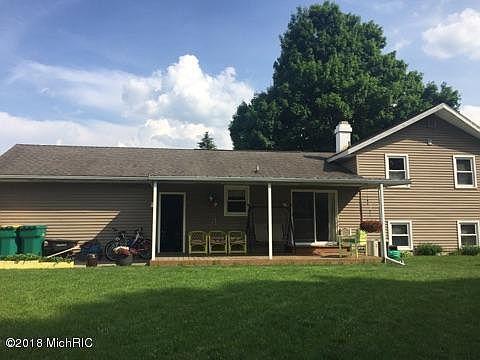 3rd image of 189 Sherwood Dr