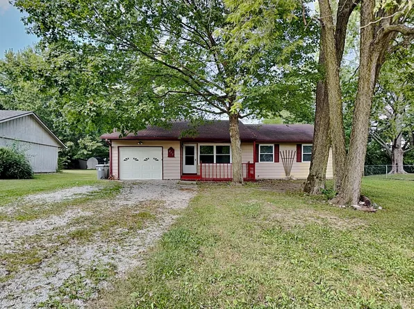 940 Beacon Ln, Cicero, IN 46034