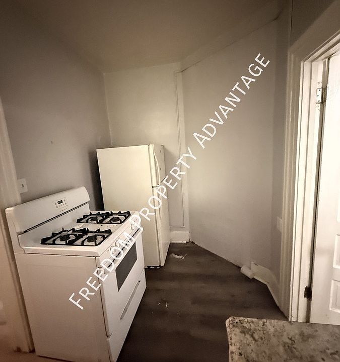 1st image of 224 N Main St #7