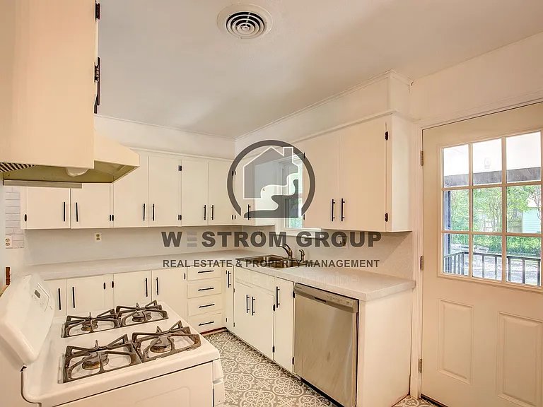 1308 Marshalldale Dr — Photo 30