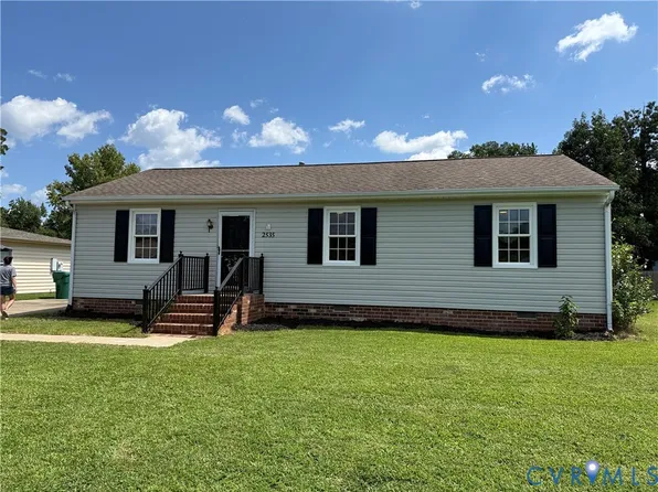 2535 White Oak Ct, Colonial Heights, VA 23834