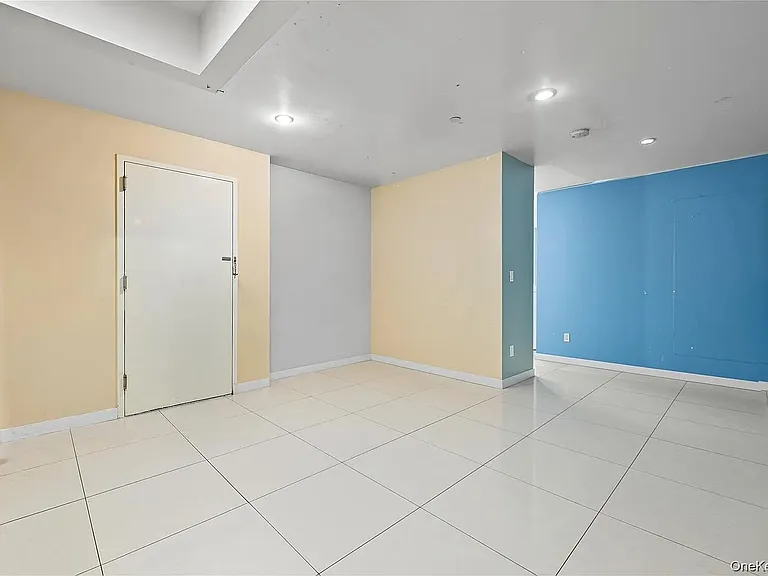10607 Northern Blvd #5B — Photo 10