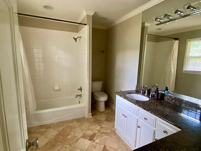 1414 E Olive Dr SE — Photo 16