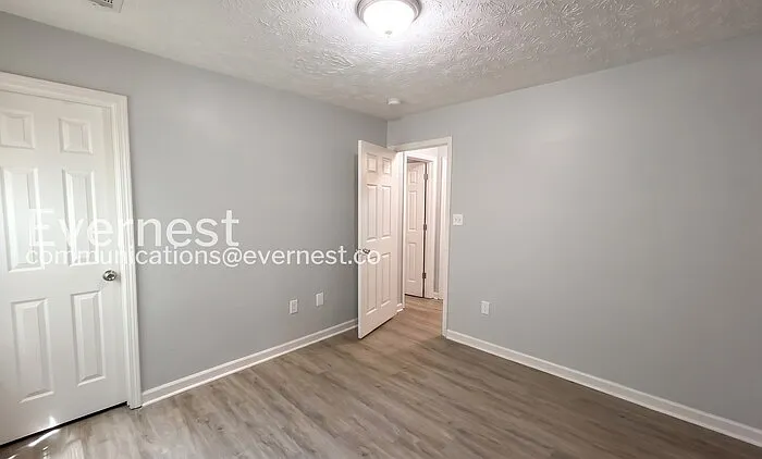 248 Bridgeport Ln — Photo 11
