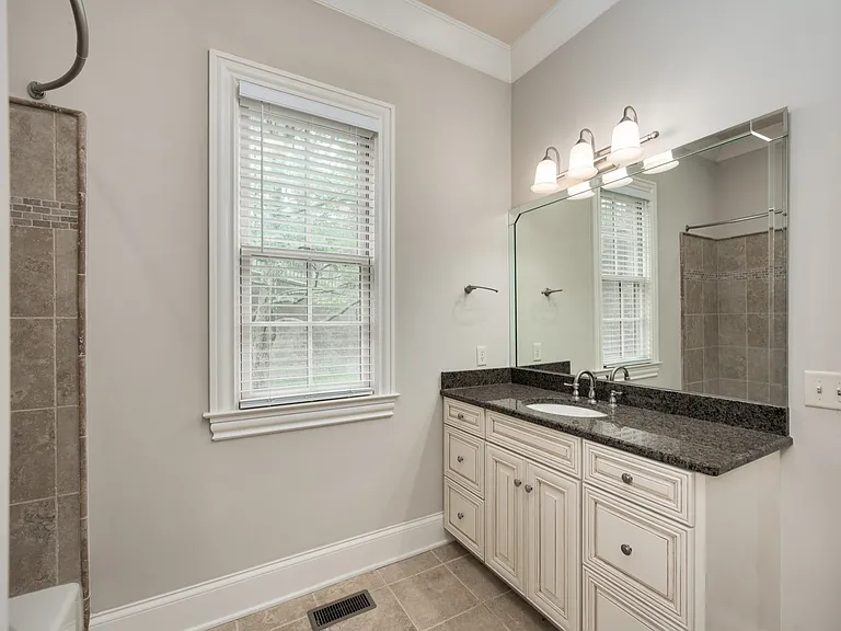 7 Crooked Stick Ln — Photo 23