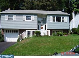 397 Hillside Rd, Ridley Park, PA 19078