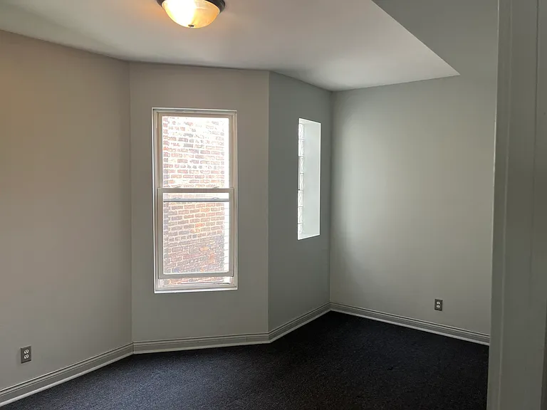 4732 W Congress Pkwy #2 — Photo 9