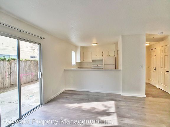 3rd image of 22435 Princeton St APT 3