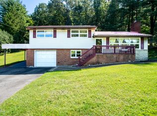 3844 Ridgeline Dr, Kingsport, TN 37664