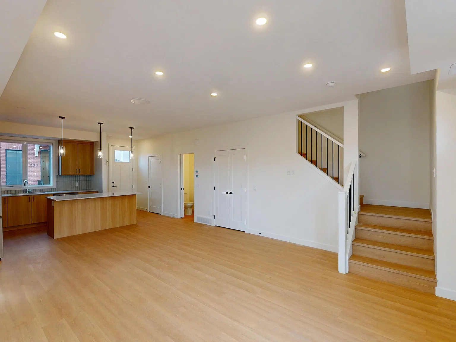 101, 1336 10 Ave SE — Photo 2