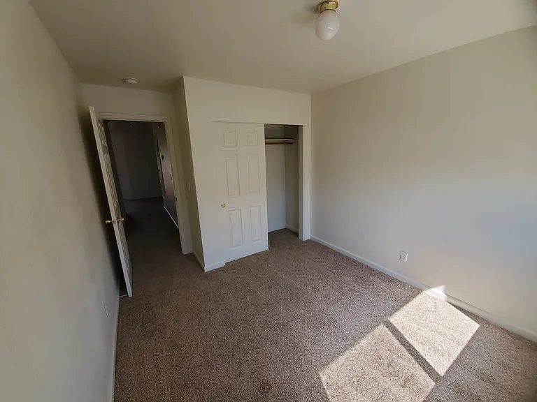 2255 Chestnut St #9 — Photo 8