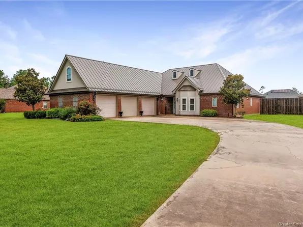 2017 Oak Forest Rd, Westlake, LA 70669