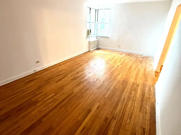 2265 Ocean Parkway image 15 of 19