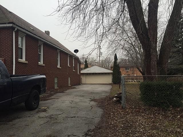 1st image of 2731 E Goodrich Ave