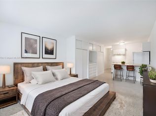 33 Salamanca Ave APT 2, Coral Gables, FL 33134