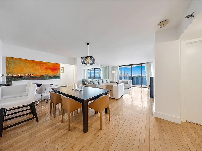 801 N Venetian Dr #903 — Photo 14
