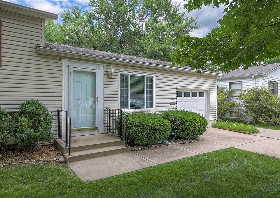 9118 W 99th Ter, Overland Park, KS 66212 | Zillow