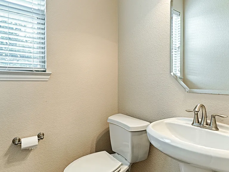 2326 Stutz Dr #117 — Photo 13