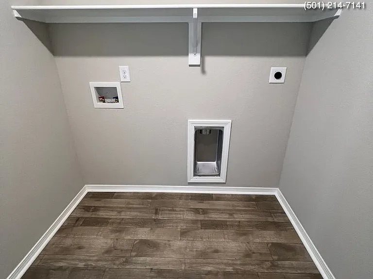 2248 Bentwood Dr — Photo 6