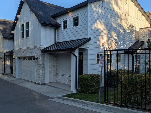 5th image of 789 E Amara Pl