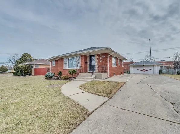 8837 Oketo Ave, Morton Grove, IL 60053