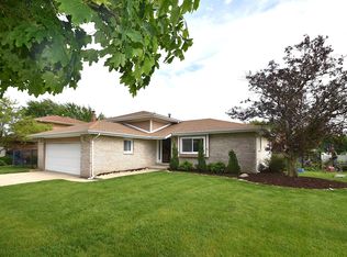 8341 Tanbark Dr, Tinley Park, IL
