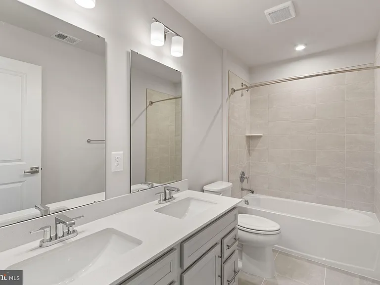 105 McKittrick Dr — Photo 57