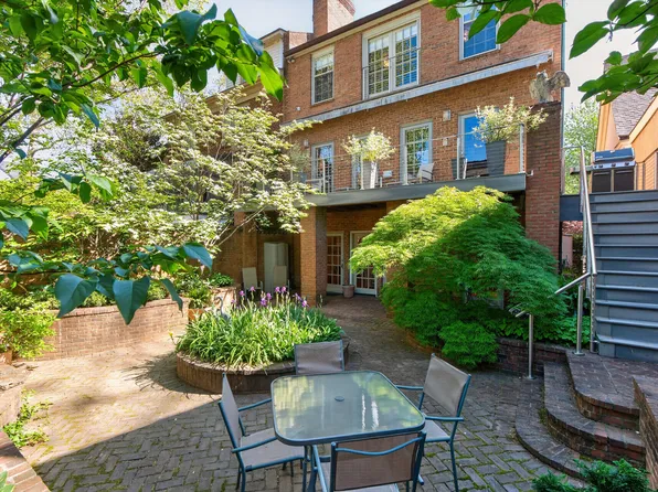 350 New St, Lexington, KY 40507