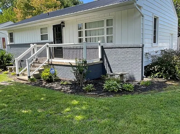 203 Springwood Dr, Burlington, NC 27215