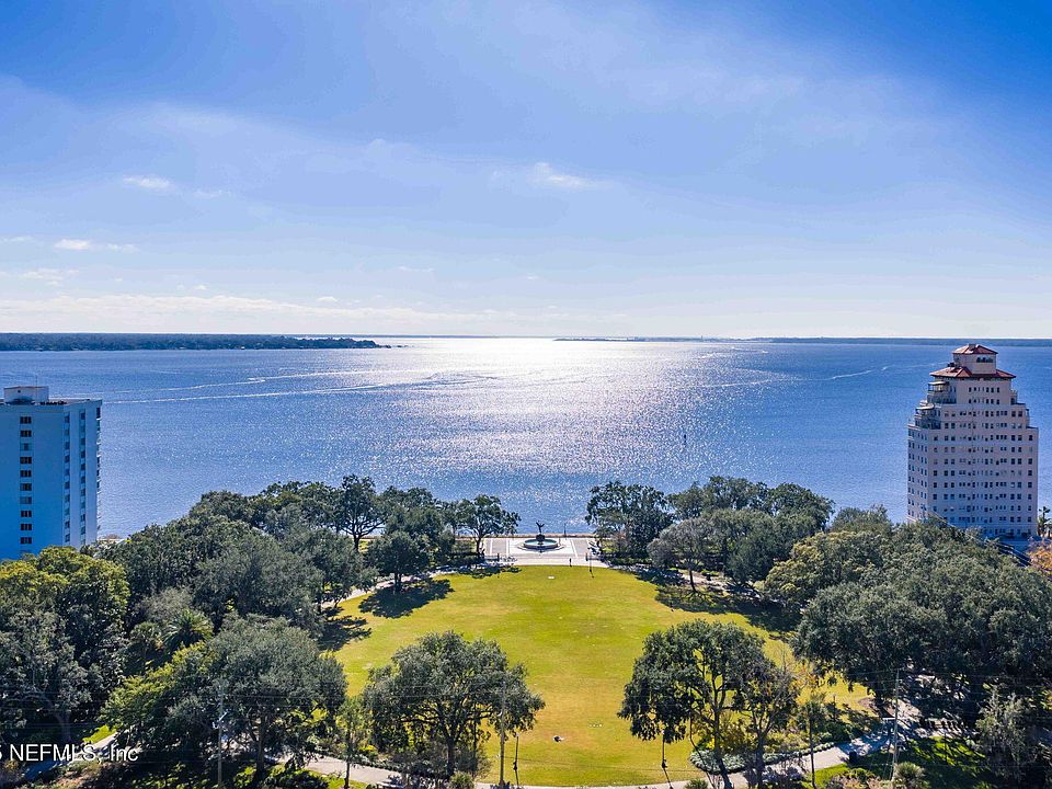1st image of 1661 RIVERSIDE Avenue #214