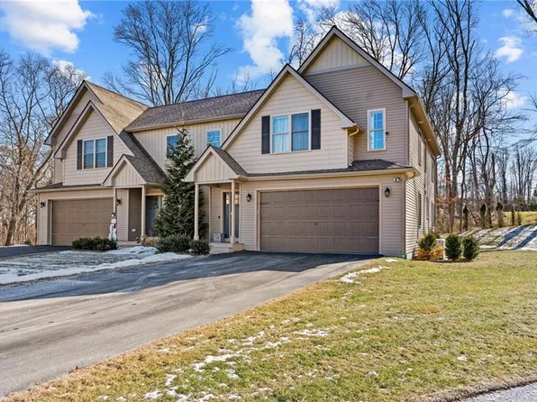 80 Conley Ave Unit 8, Cranston, RI 02921