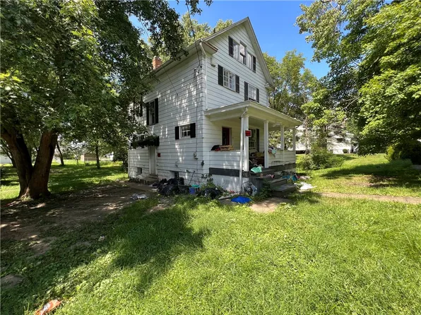 1011 N Jefferson St, New Castle, PA 16101