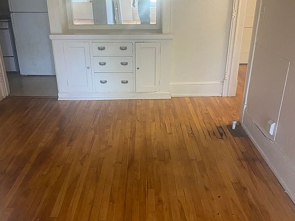 4th image of 2317 Hennepin Ave APT 4