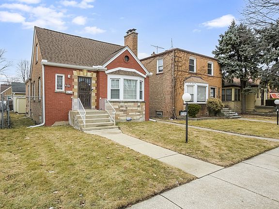 2nd image of 8732 S Dorchester Ave