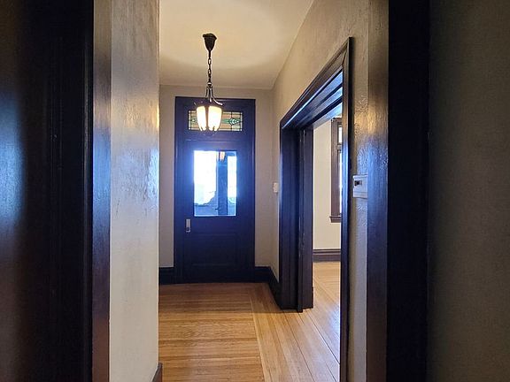 3rd image of 1714 Termon Ave #1