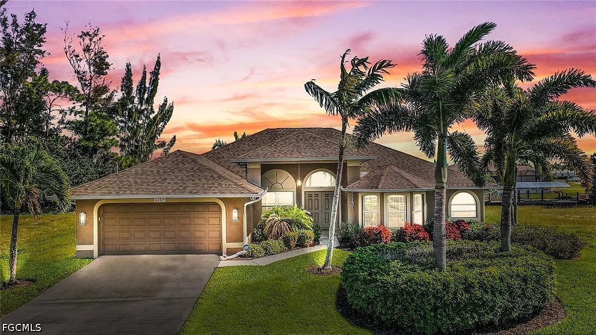3 bed, 2.0 bath, 2007 sqft, $7,680 — Photo 4