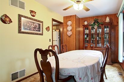 4th image of 315 Robinhood Ct
