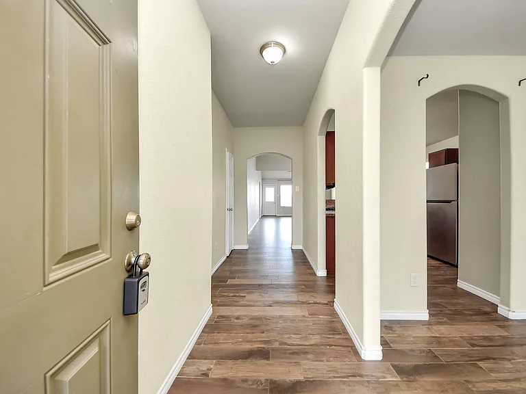 3226 View Valley Trl — Photo 8