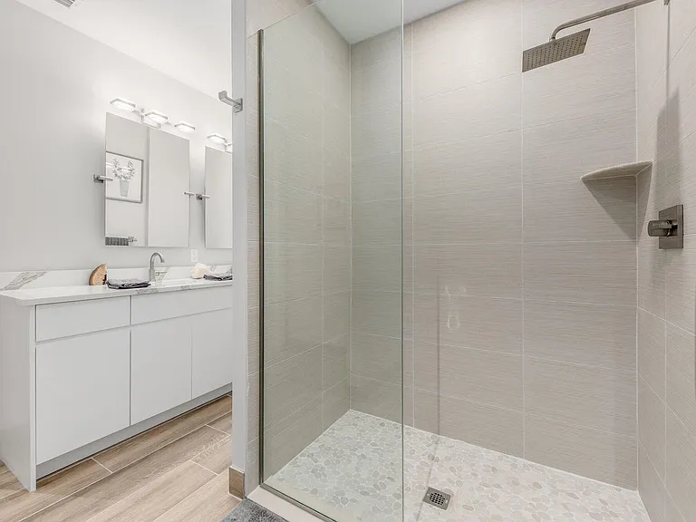 41 SW Seminole St #410 — Photo 20