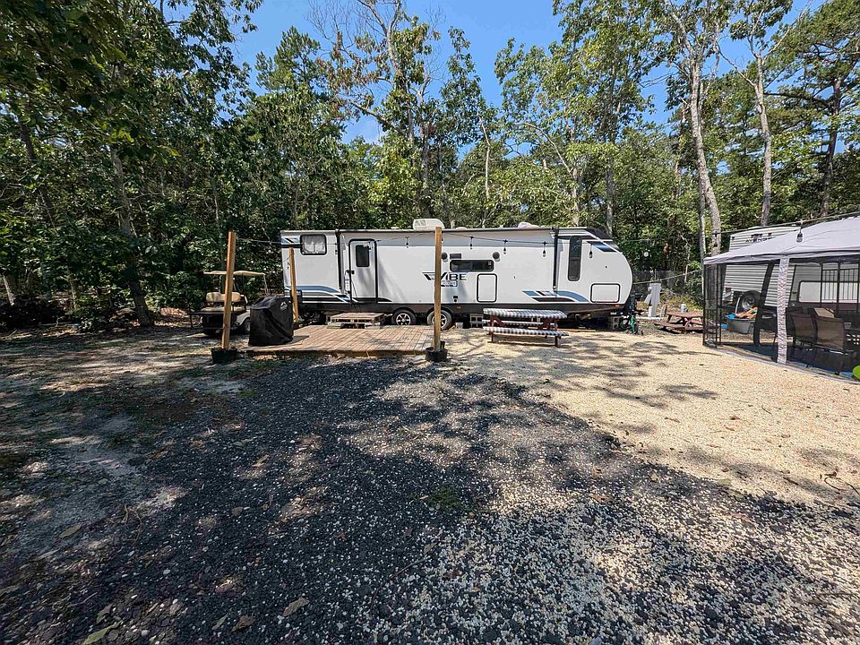 1st image of 561 Corson Tavern Rd #108