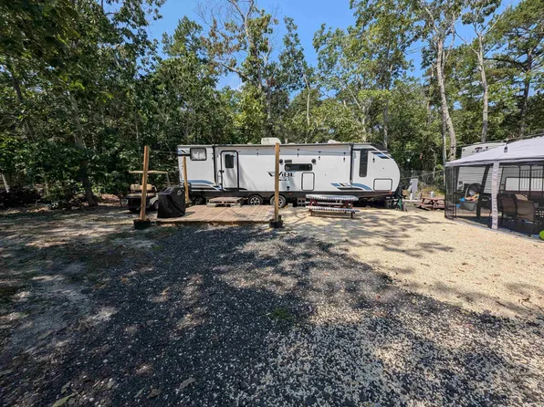 561 Corson Tavern Rd #108, Ocean View, NJ 08230