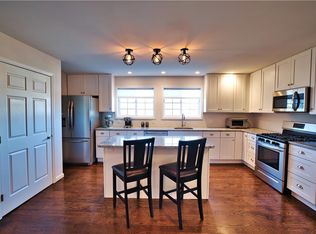 5 Kenilworth Ln, Warwick, NY 10990