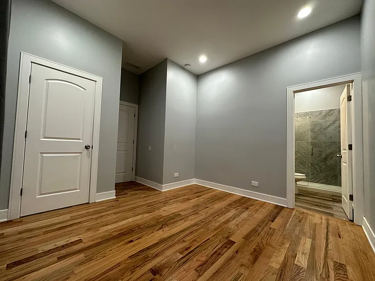 2740 W Jackson Blvd #2 — Photo 9