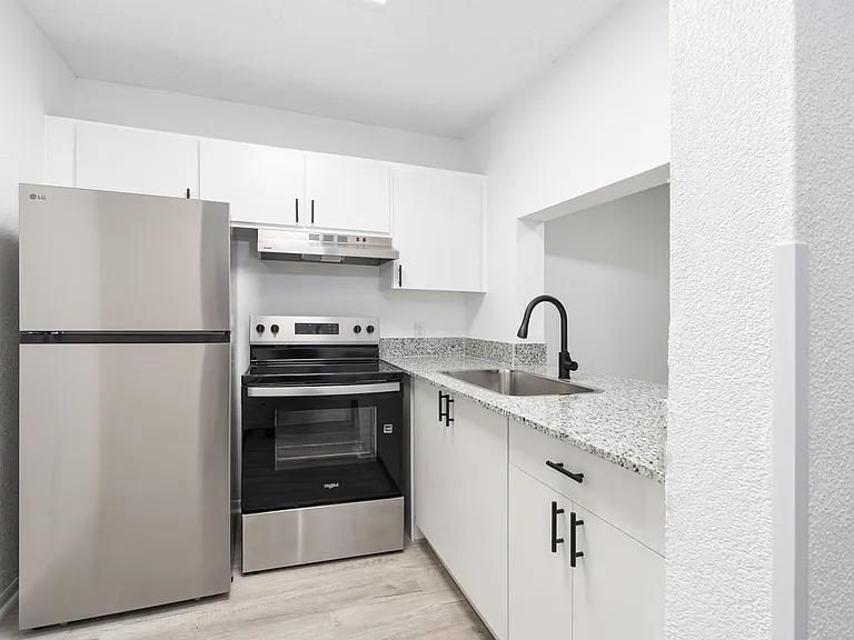 34-web-or-mls-1215 NW 103rd Ln_DSC7617 34-web-or-mls-1215 NW 103rd Ln_DSC7617