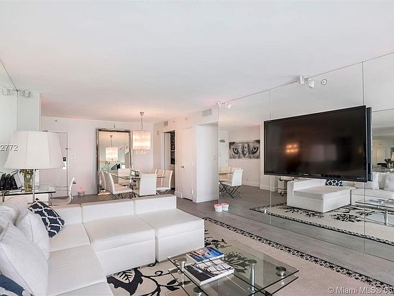 5th image of 1100 West Ave #1426