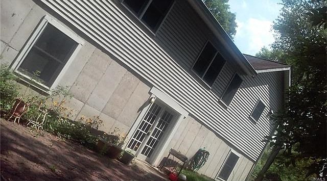 2nd image of 58 Meadow Sweet Rd
